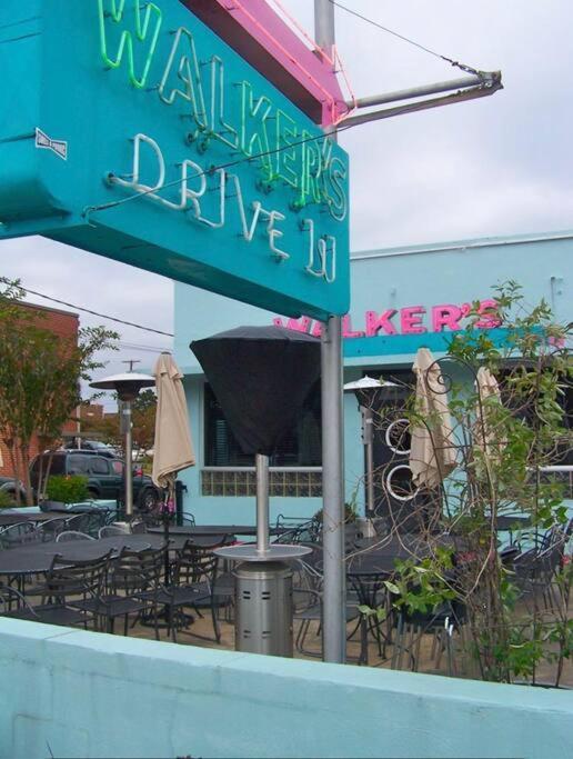 Short Walk To Jsu Stadium, Hospitals, And Bars In Fondren Jackson Extérieur photo